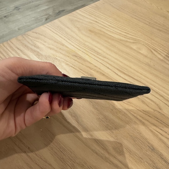 Saint Laurent Cassandre Matelasse Card Case in Lambskin - Picture 4 of 7